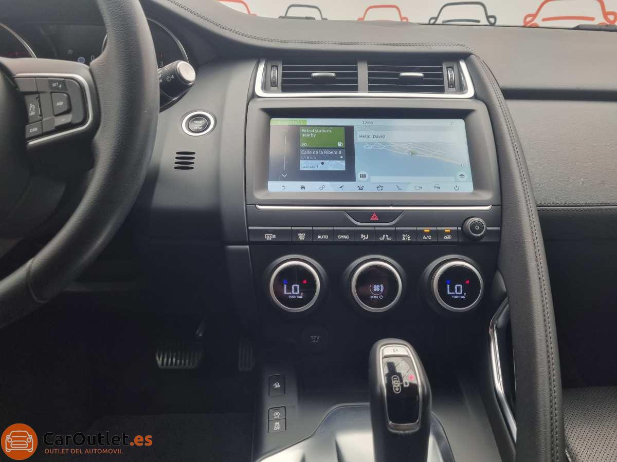 27 - Jaguar E-Pace 2019 - AUTO
