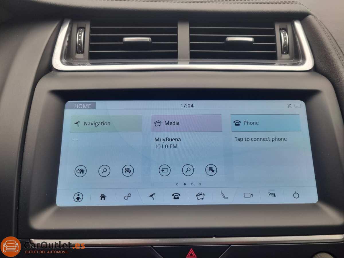 29 - Jaguar E-Pace 2019 - AUTO