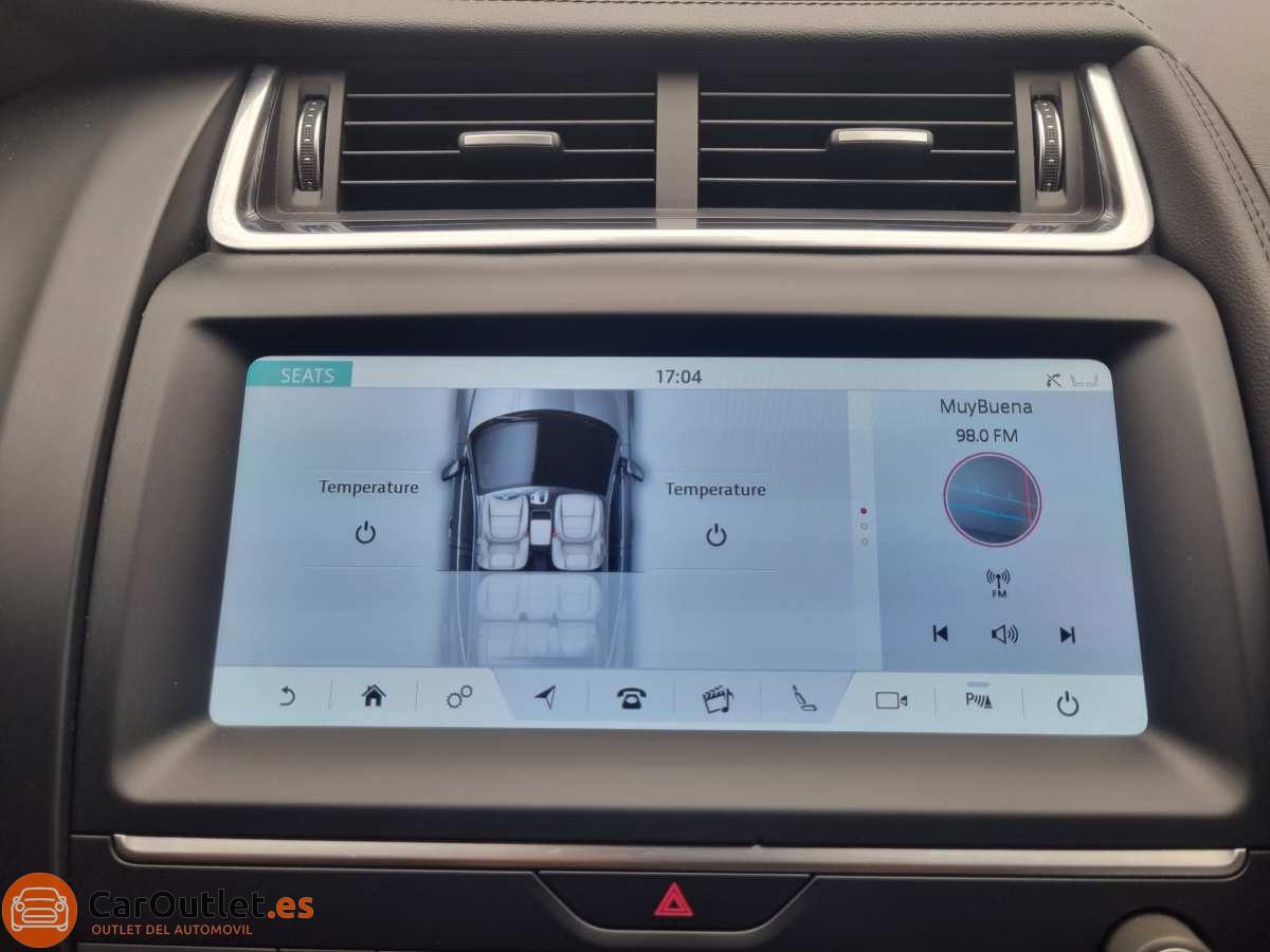 30 - Jaguar E-Pace 2019 - AUTO