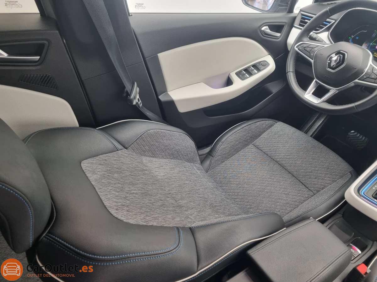 17 - Renault Clio 2021 - AUTO