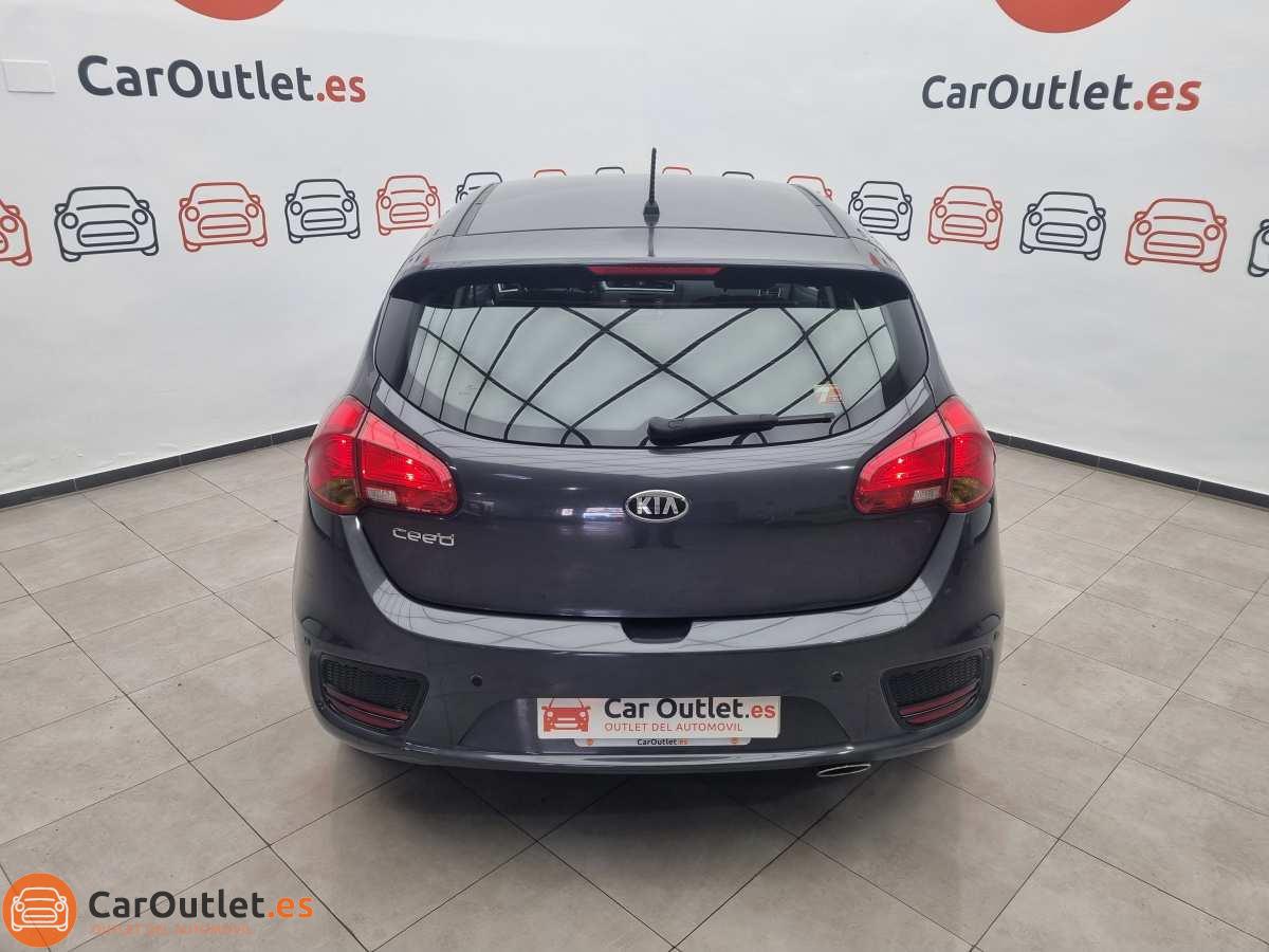 8 - Kia Cee'd 2016