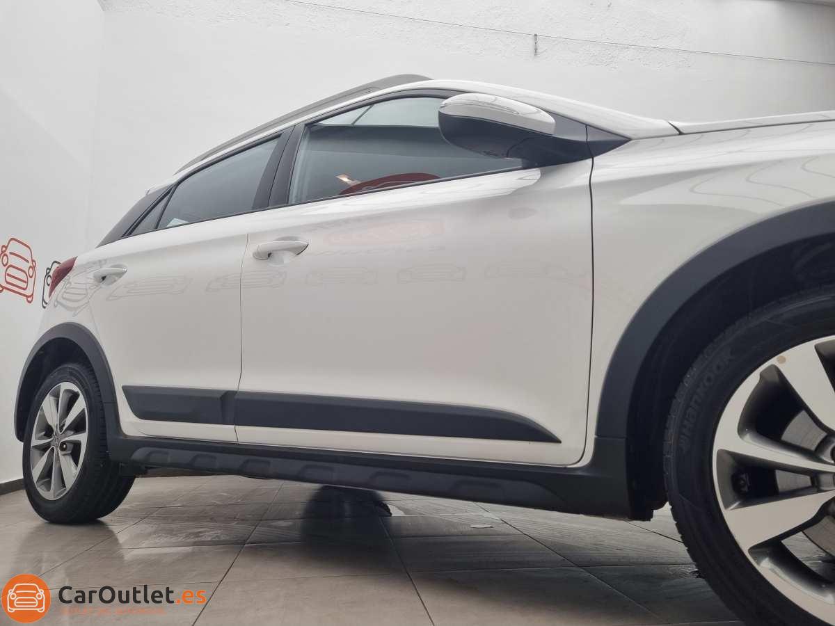 3 - Hyundai i20 ACTIVE 2017