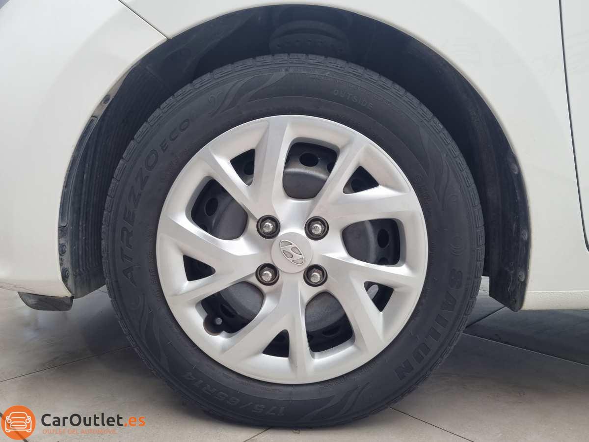 6 - Hyundai i10 2017