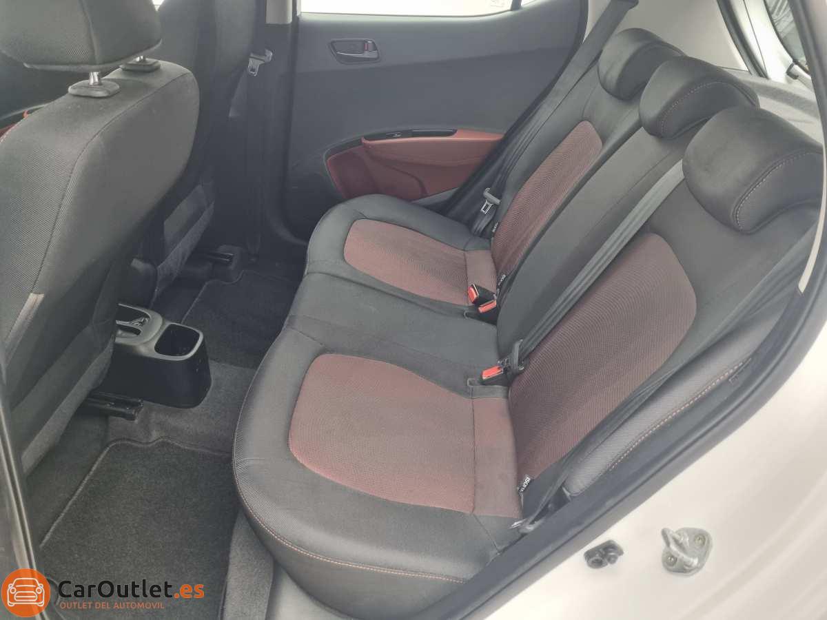 11 - Hyundai i10 2017
