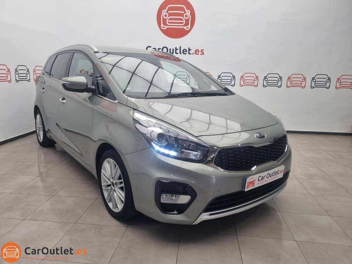 2 - Kia Carens 2018