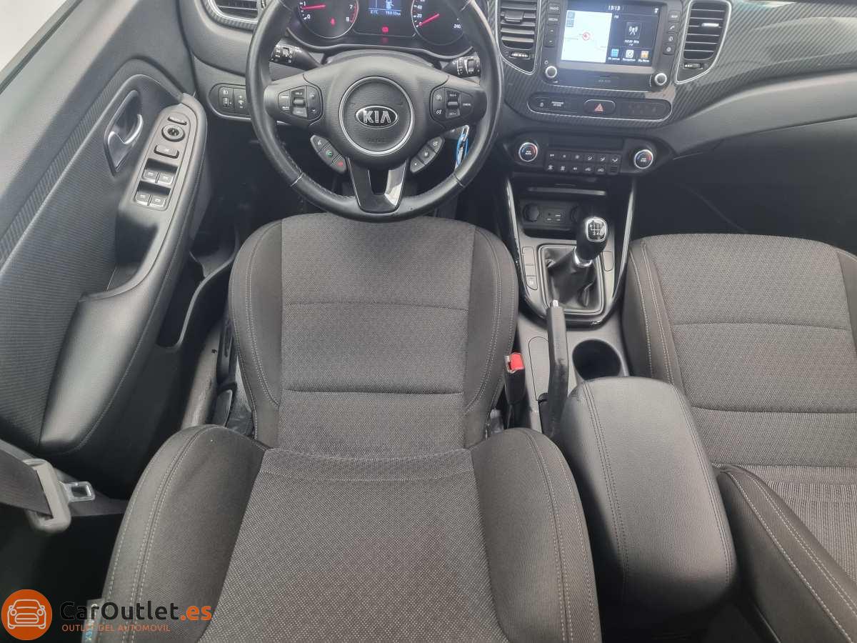 21 - Kia Carens 2018