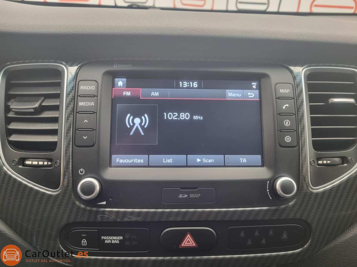 28 - Kia Carens 2018