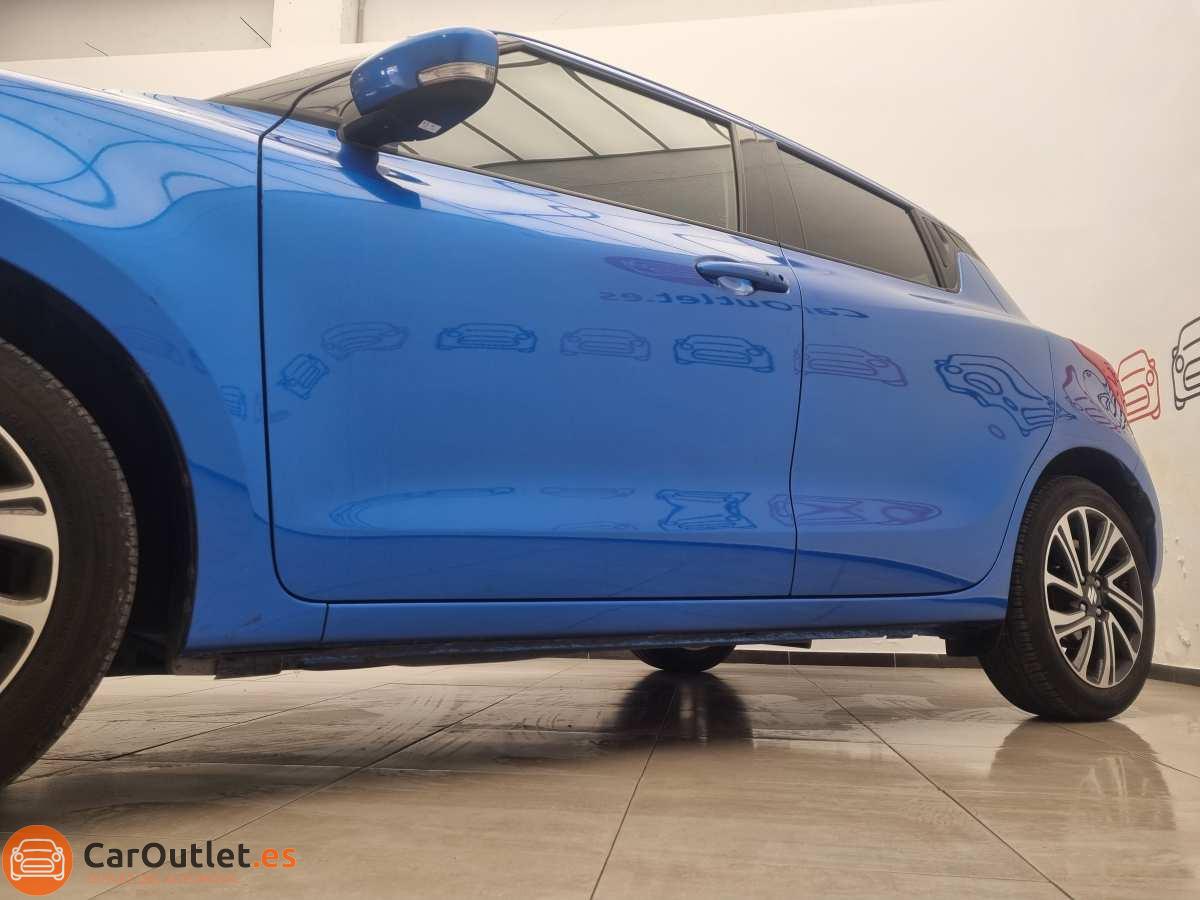 4 - Suzuki Swift 2020 - AUTO