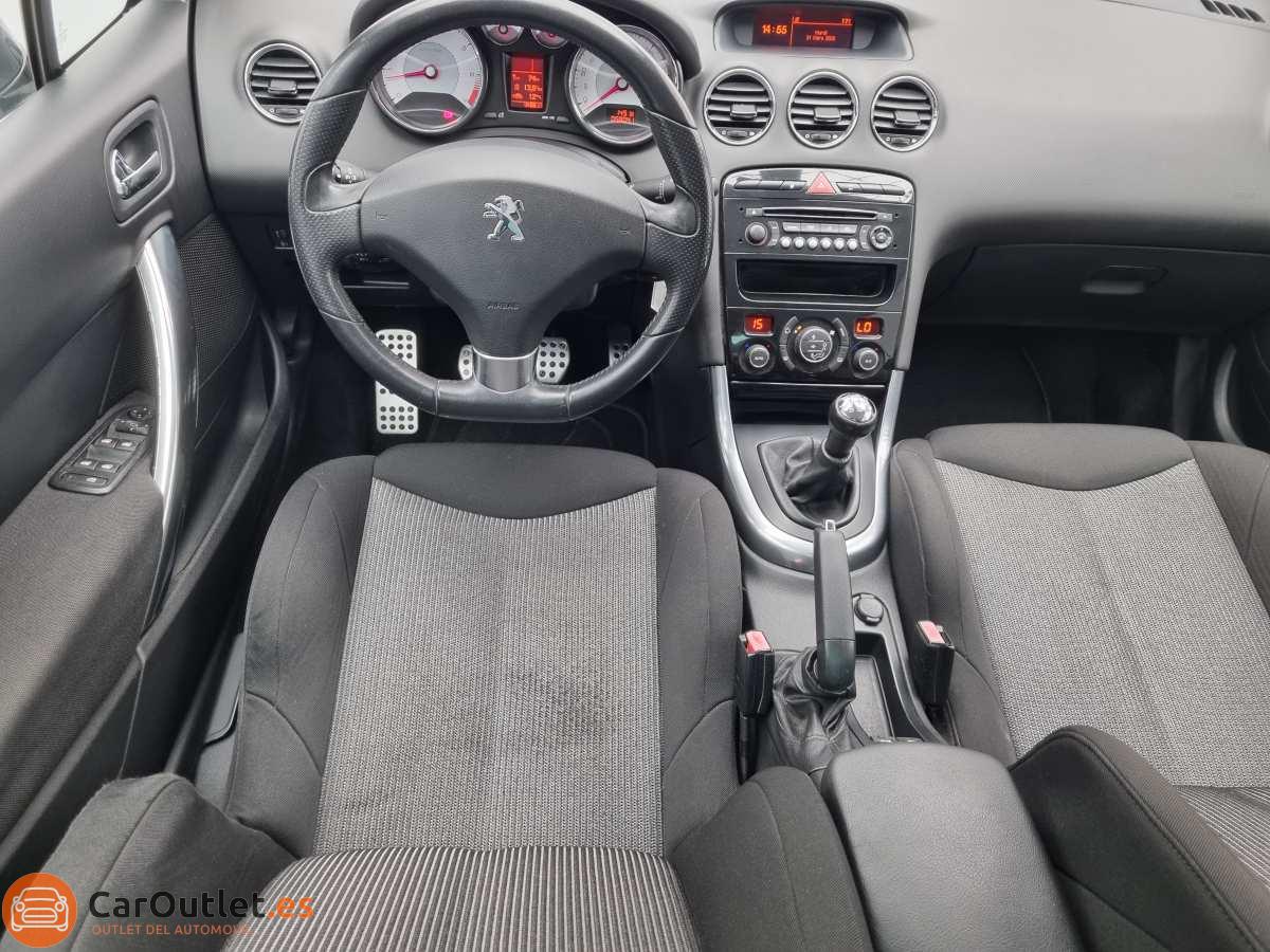 24 - Peugeot 308 2012 - CABRIO