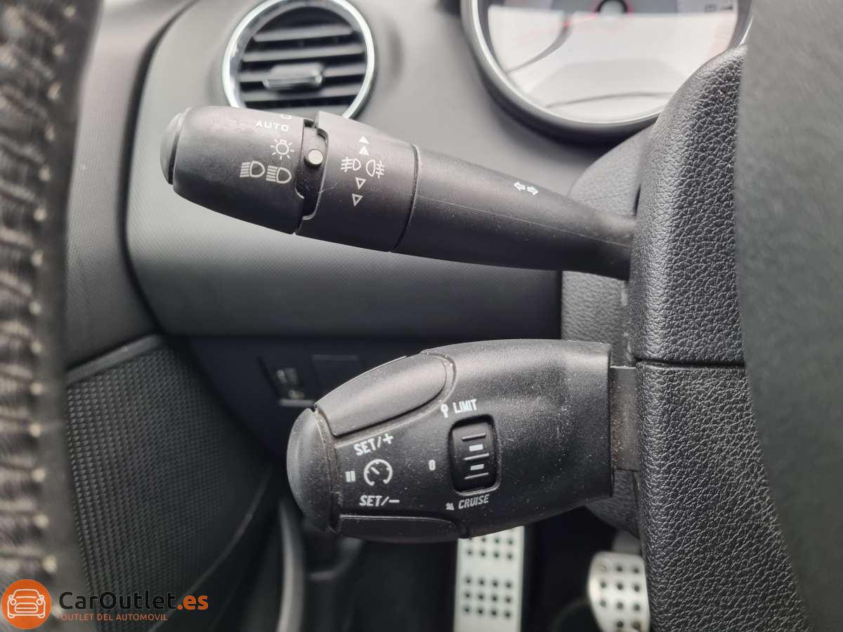 28 - Peugeot 308 2012 - CABRIO