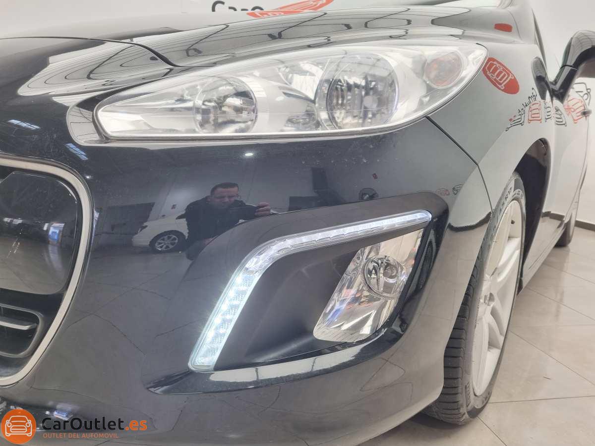 6 - Peugeot 308 2012 - CABRIO