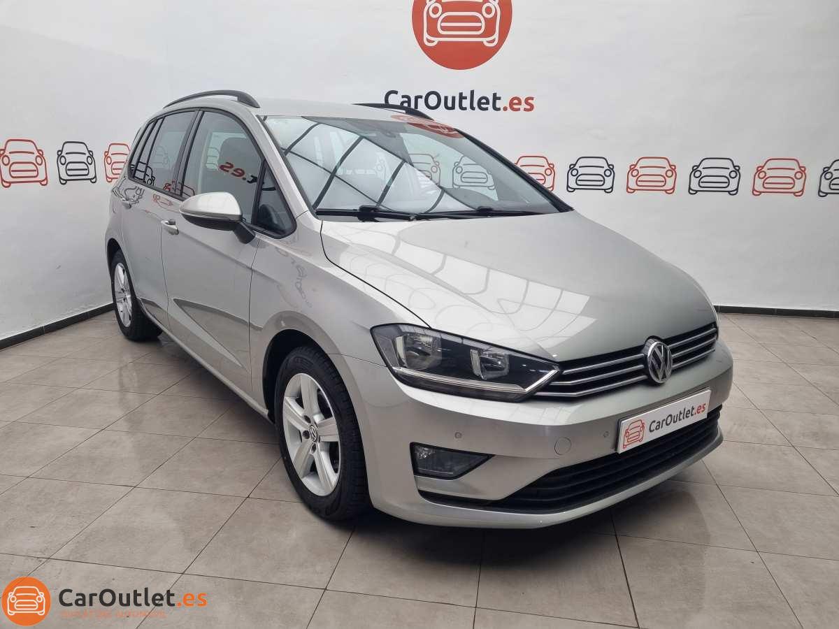 2 - Volkswagen Golf Sportsvan 2014
