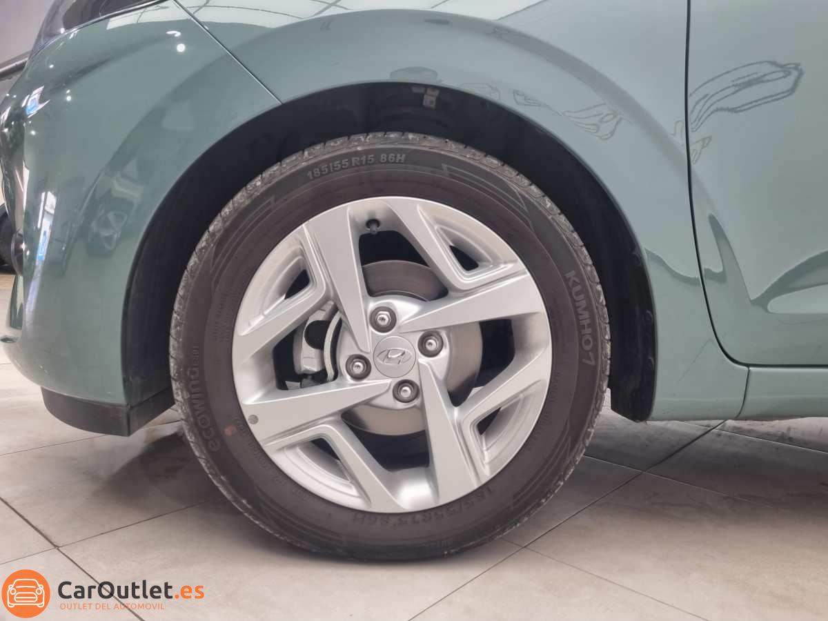 6 - Hyundai i10 2023 - AUTO