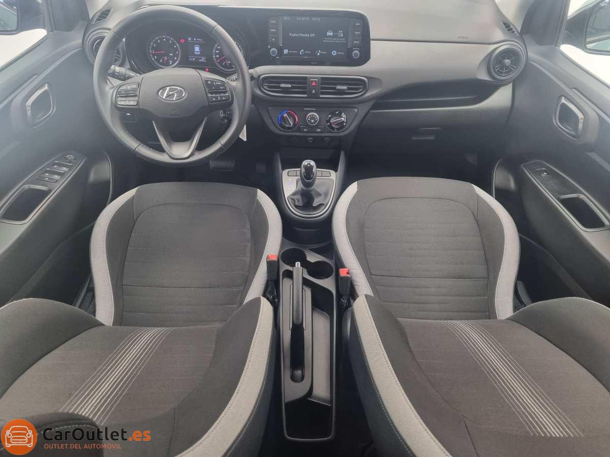 16 - Hyundai i10 2023 - AUTO