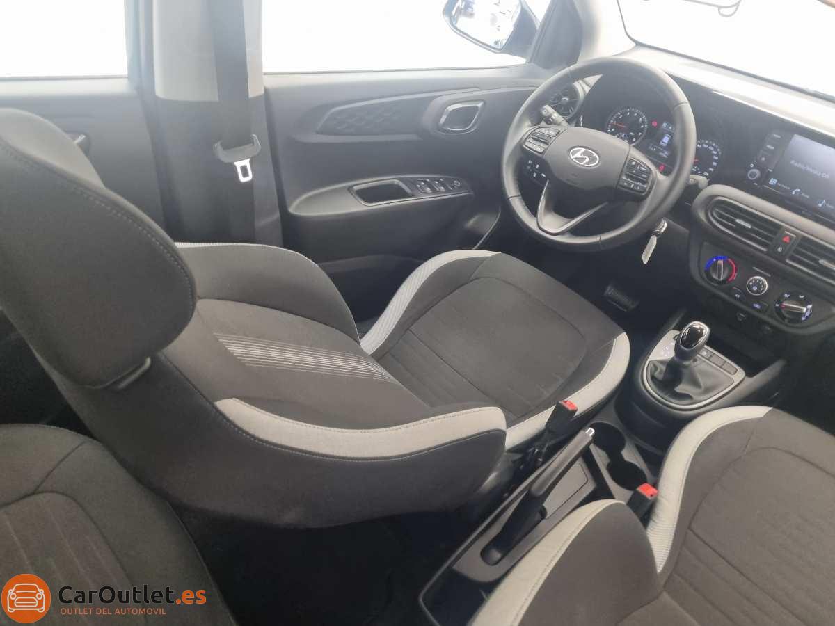 17 - Hyundai i10 2023 - AUTO