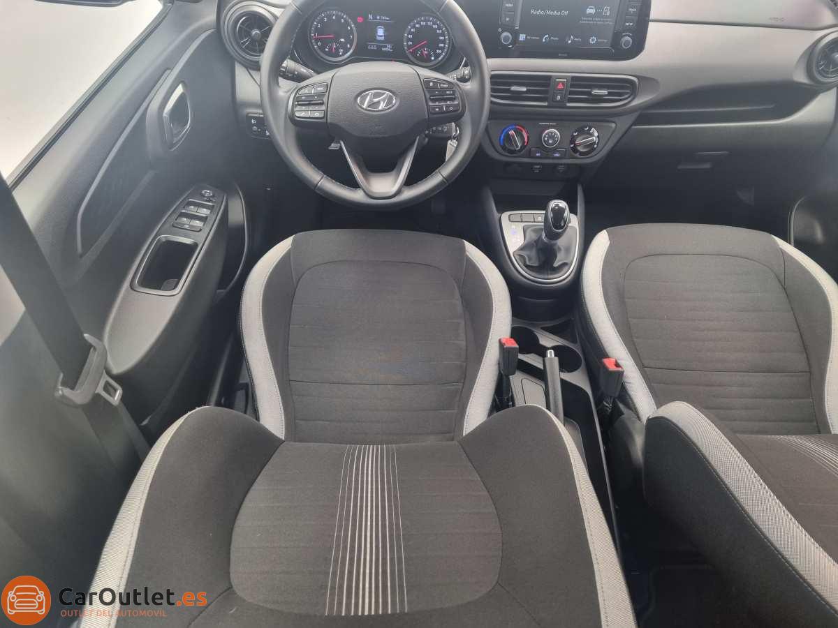 18 - Hyundai i10 2023 - AUTO