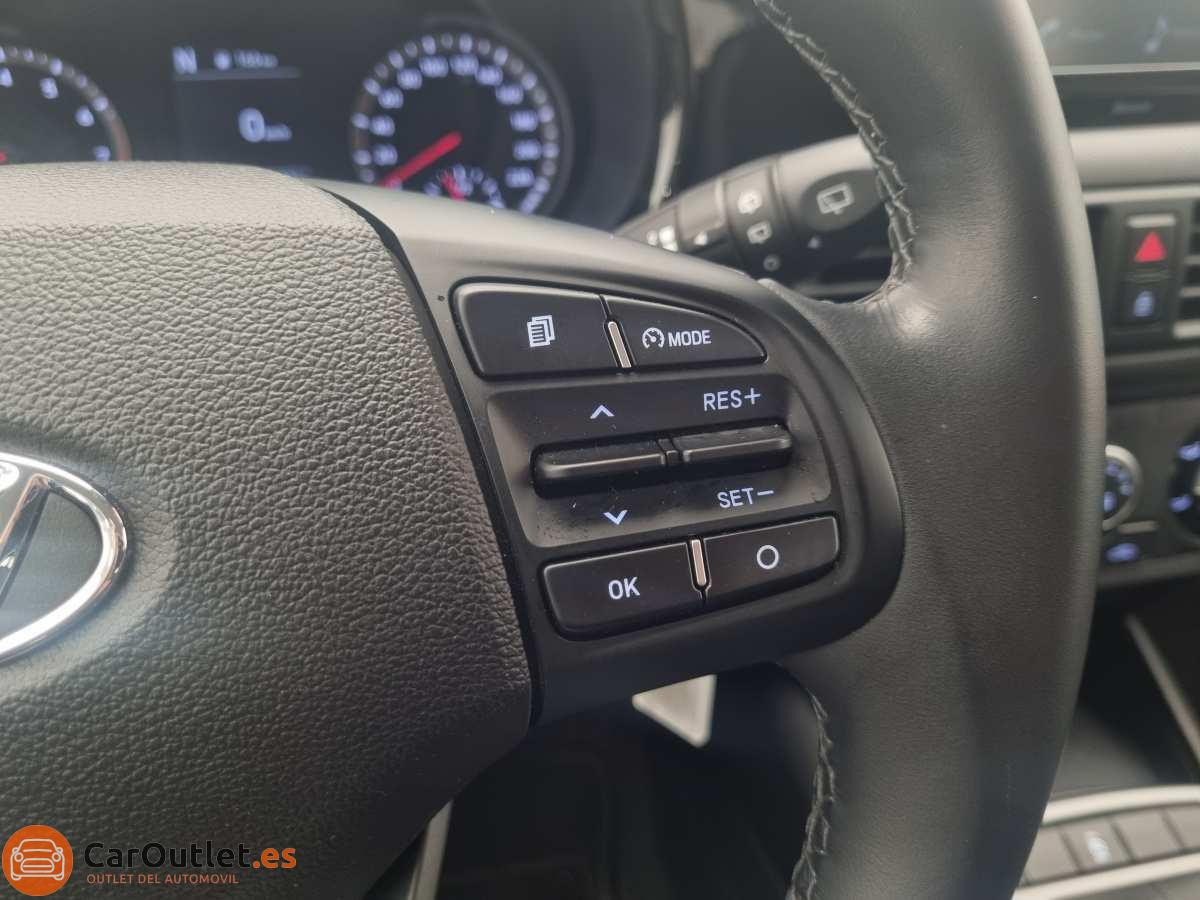 21 - Hyundai i10 2023 - AUTO