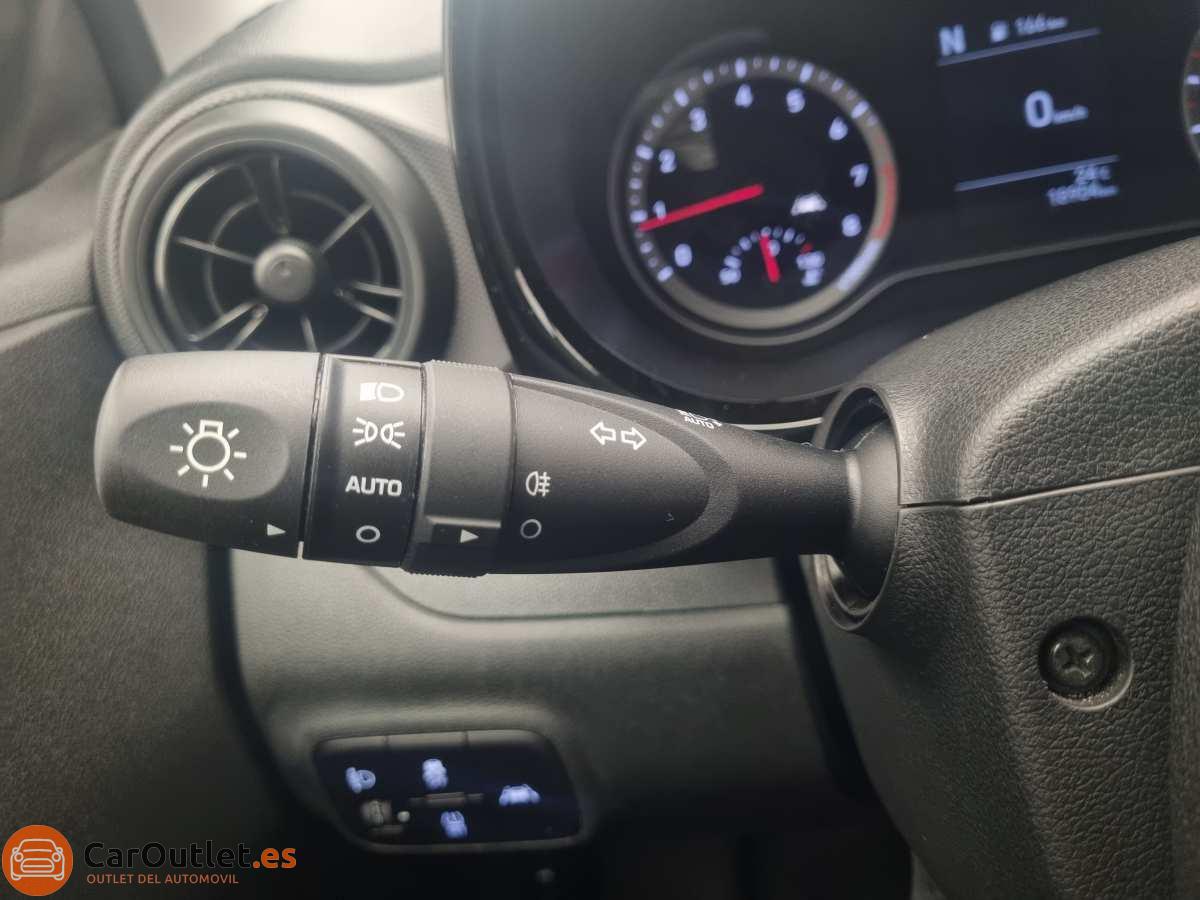 24 - Hyundai i10 2023 - AUTO