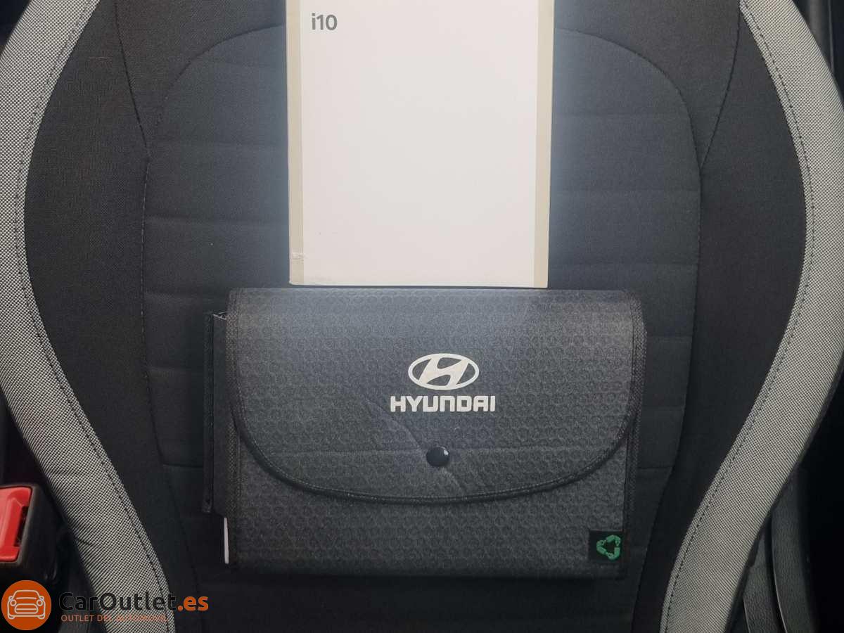 30 - Hyundai i10 2023 - AUTO