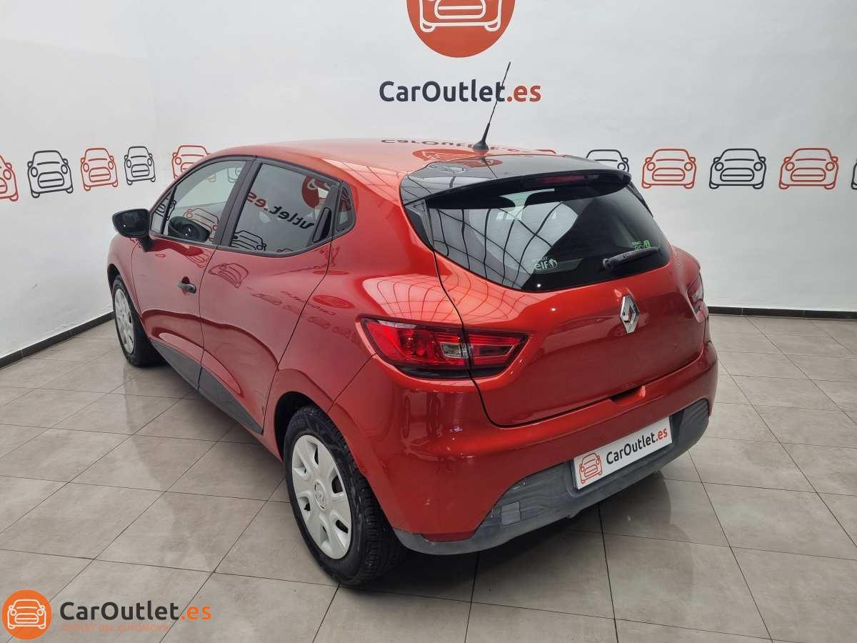 9 - Renault Clio 2015