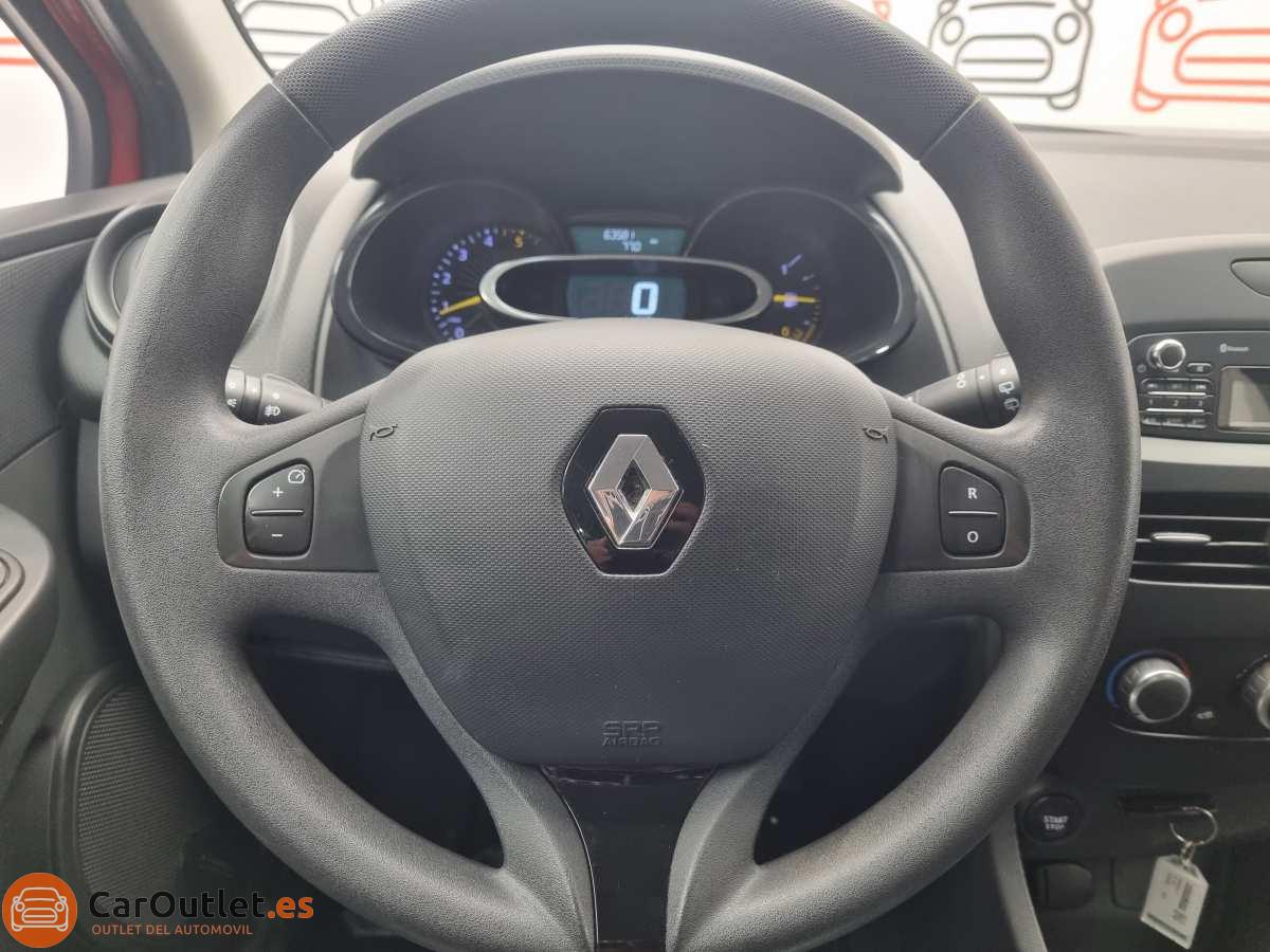 18 - Renault Clio 2015