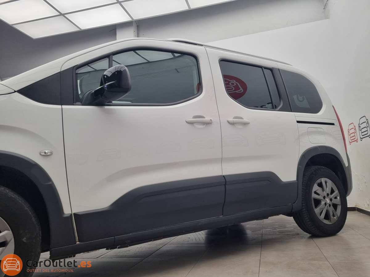 4 - Peugeot RIFTER 2022 - AUTO