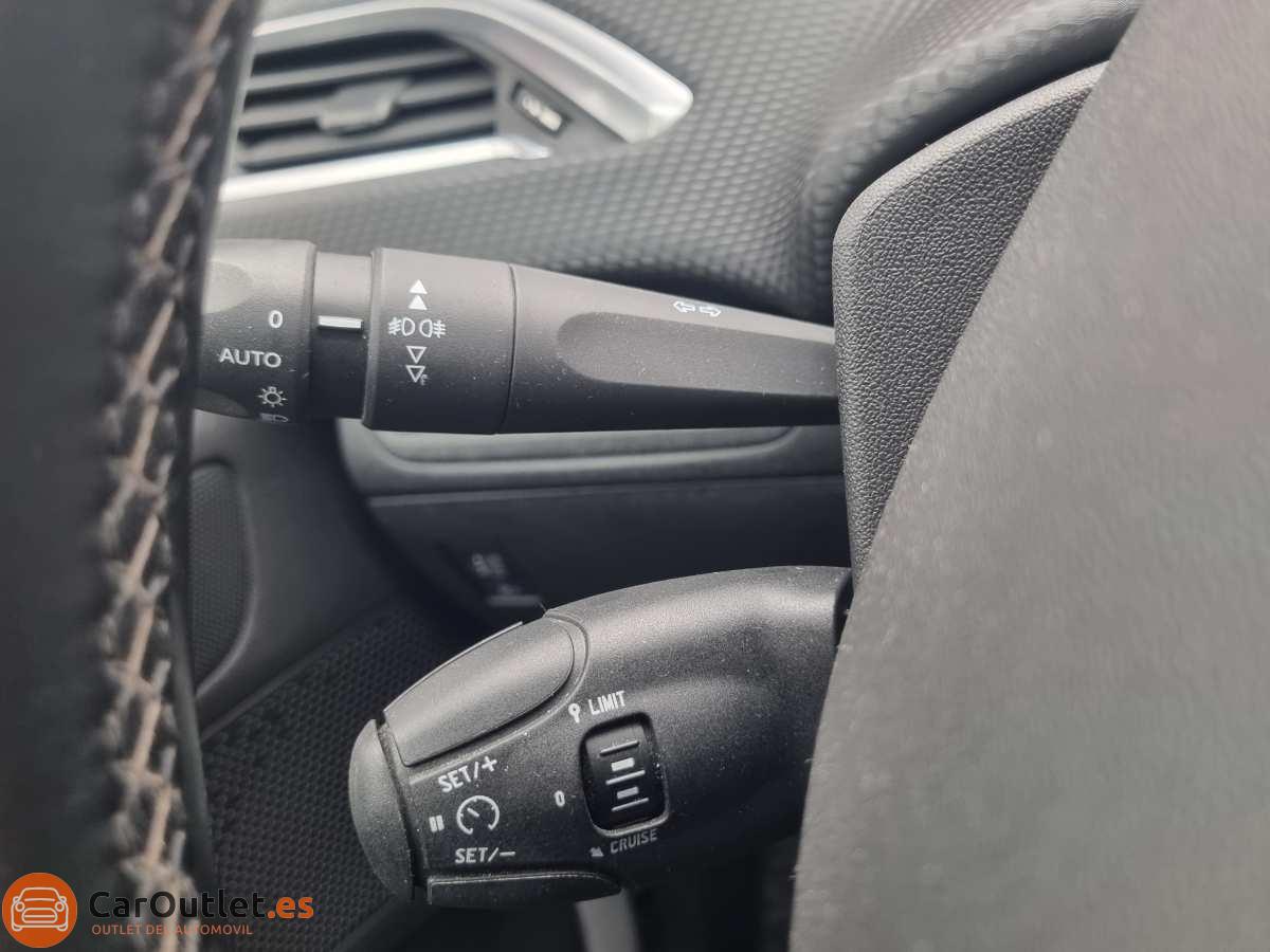 25 - Peugeot 2008 2019 - AUTO