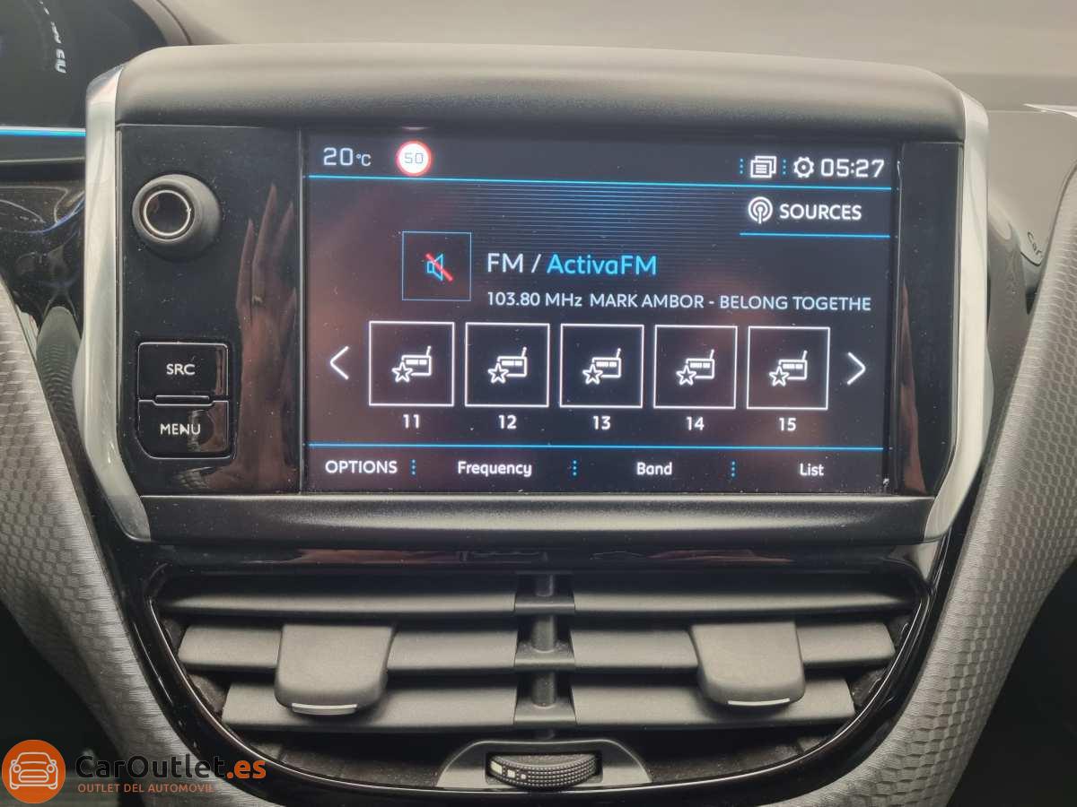 28 - Peugeot 2008 2019 - AUTO