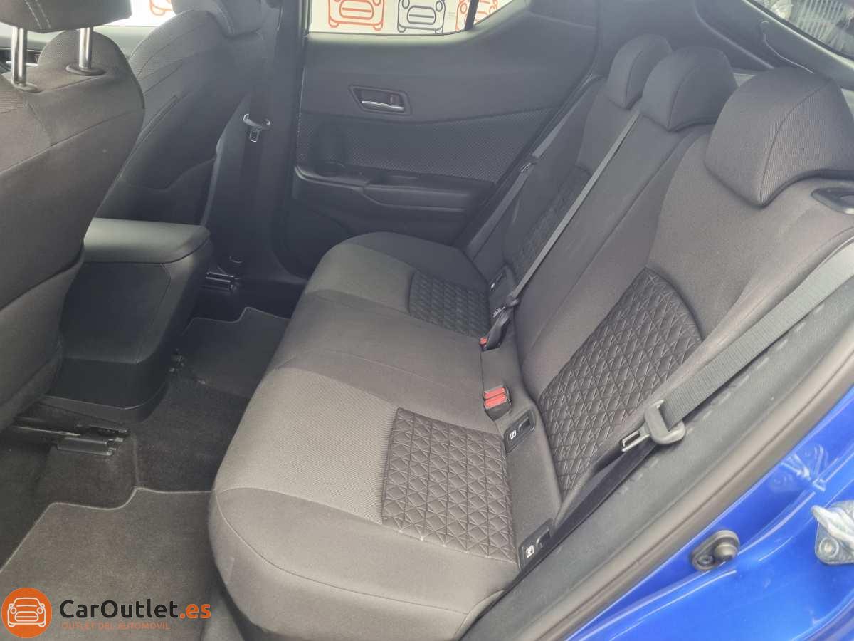 12 - Toyota CHR 2021 - AUTO