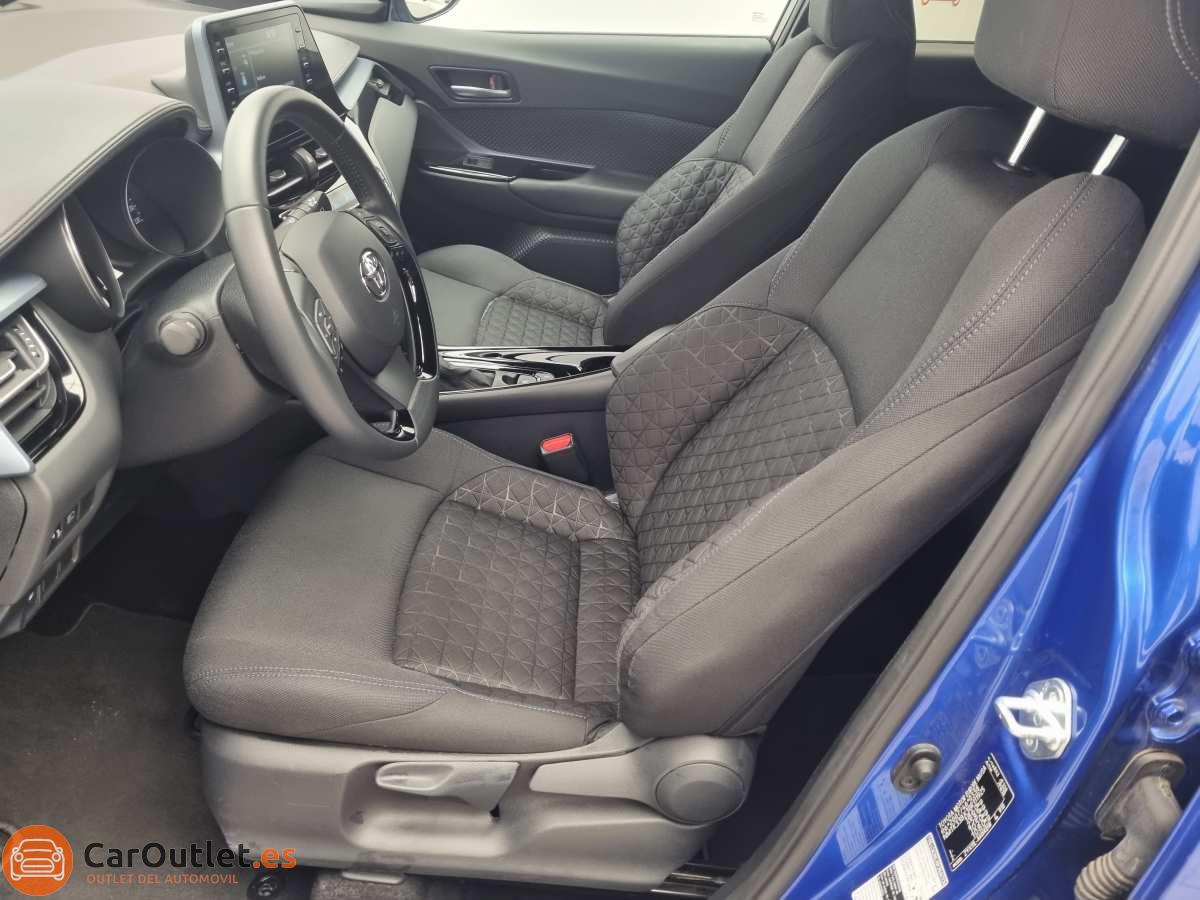 15 - Toyota CHR 2021 - AUTO