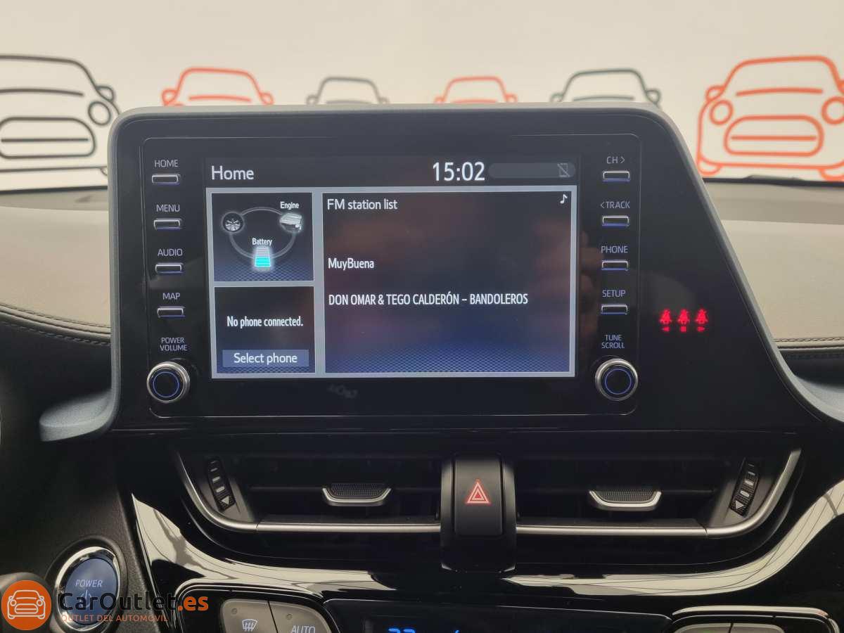 26 - Toyota CHR 2021 - AUTO