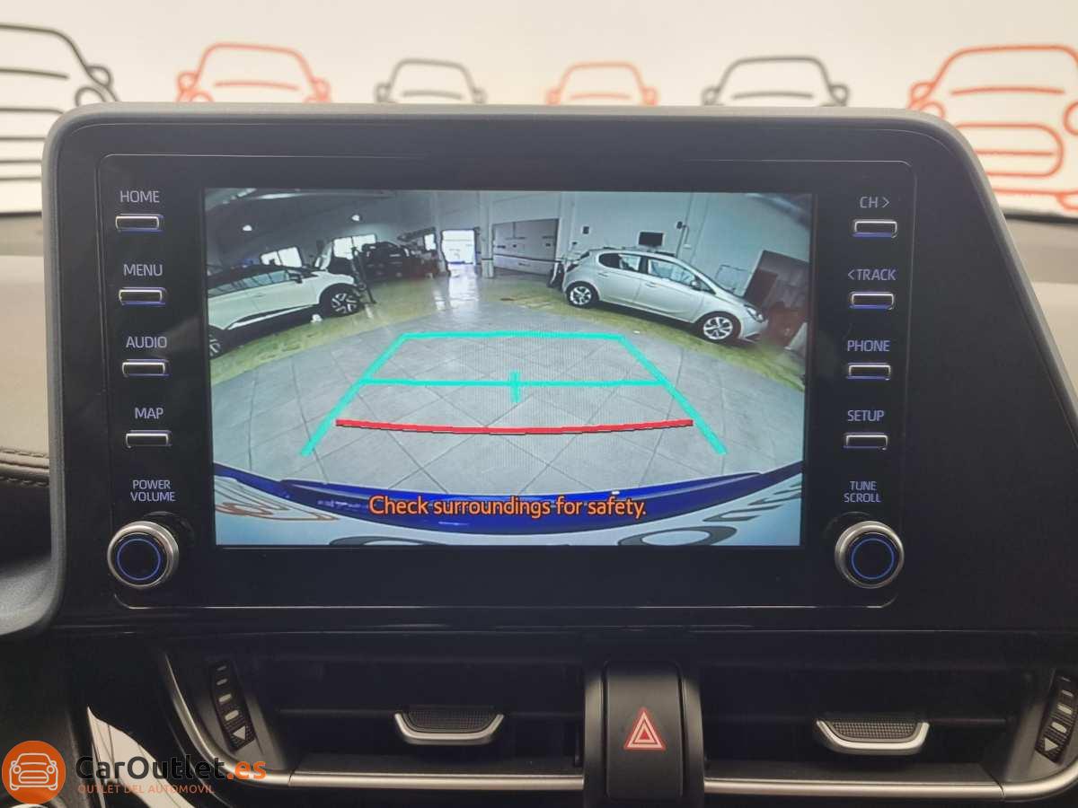 28 - Toyota CHR 2021 - AUTO