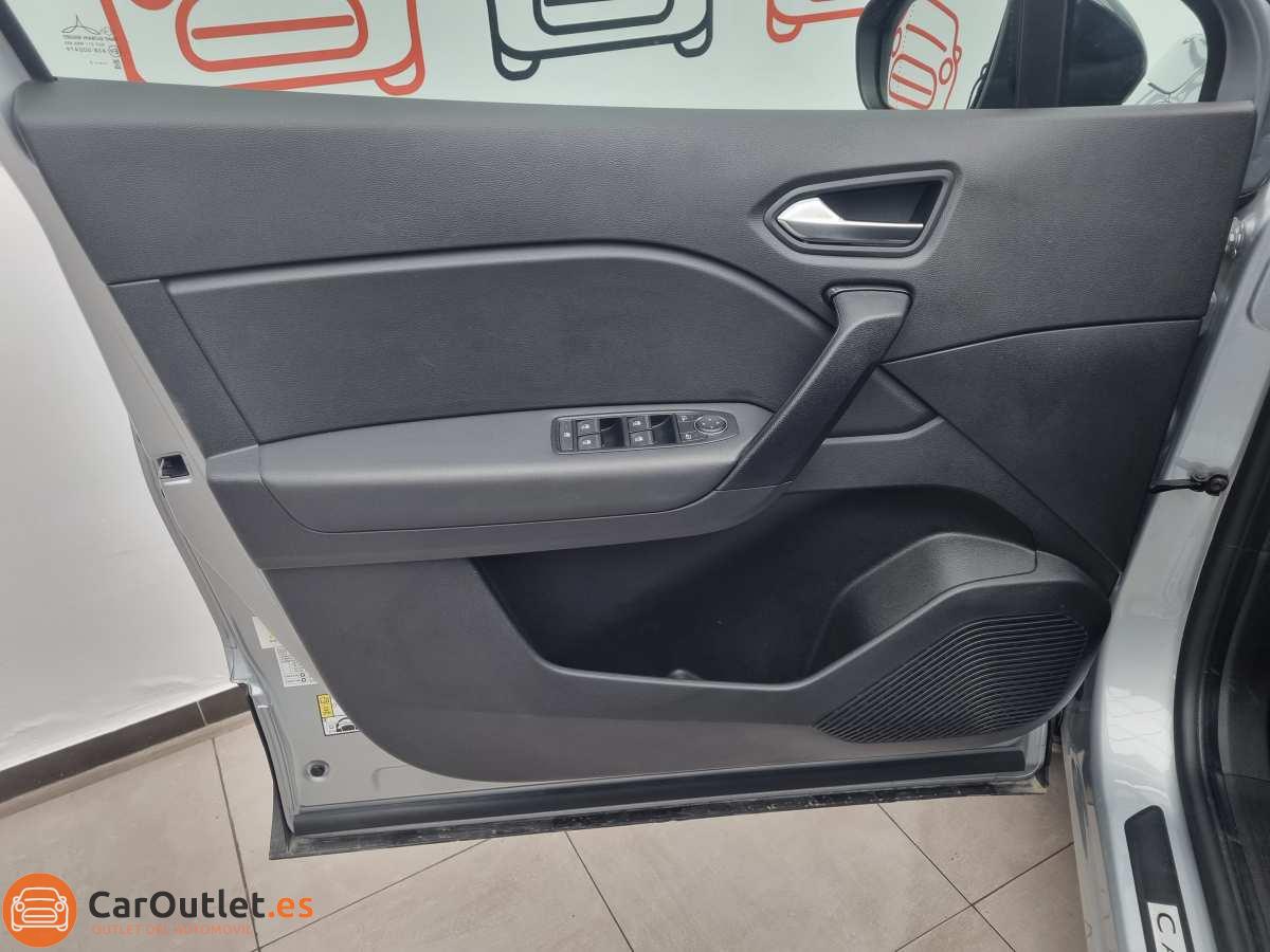 13 - Renault Captur 2023