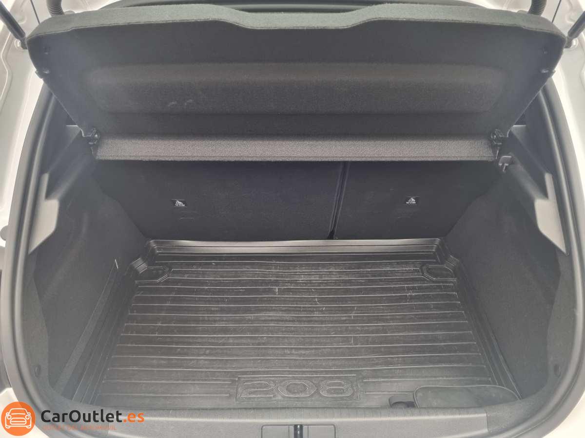 11 - Peugeot 208 2023 - AUTO