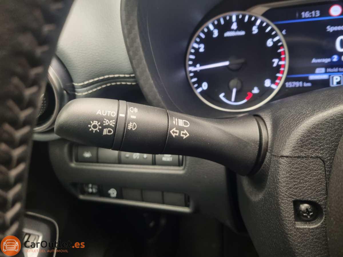 25 - Nissan JUKE 2020 - AUTO