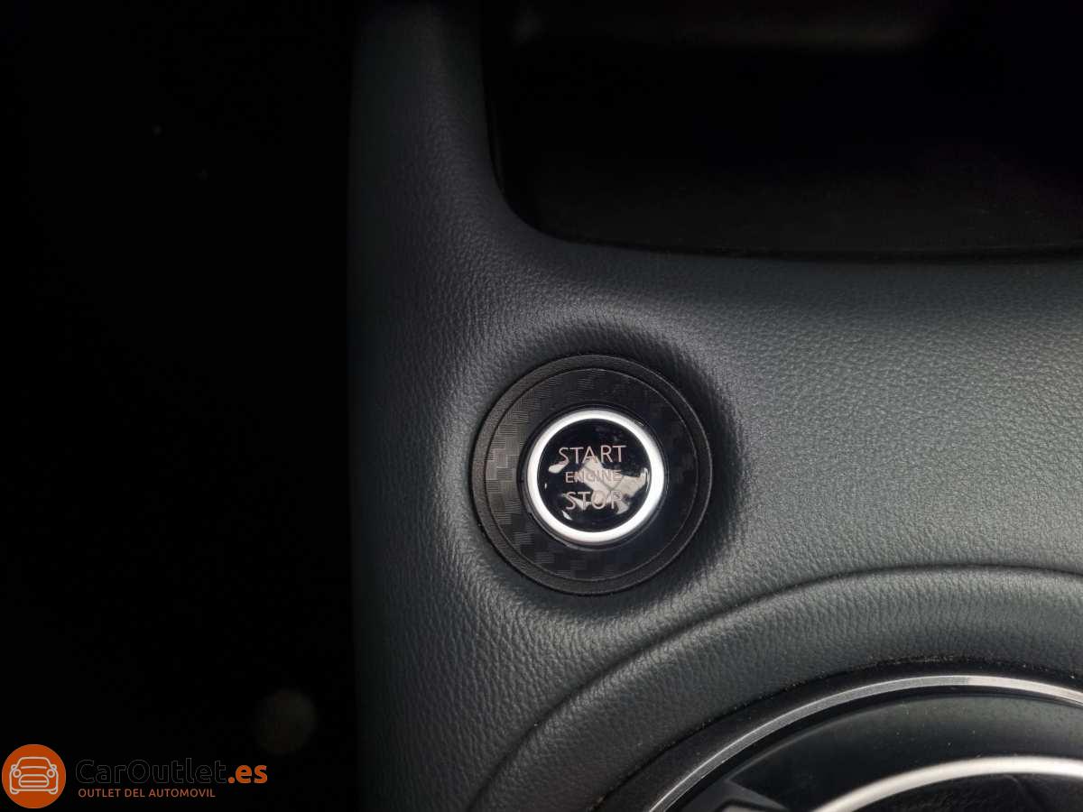 30 - Nissan JUKE 2020 - AUTO