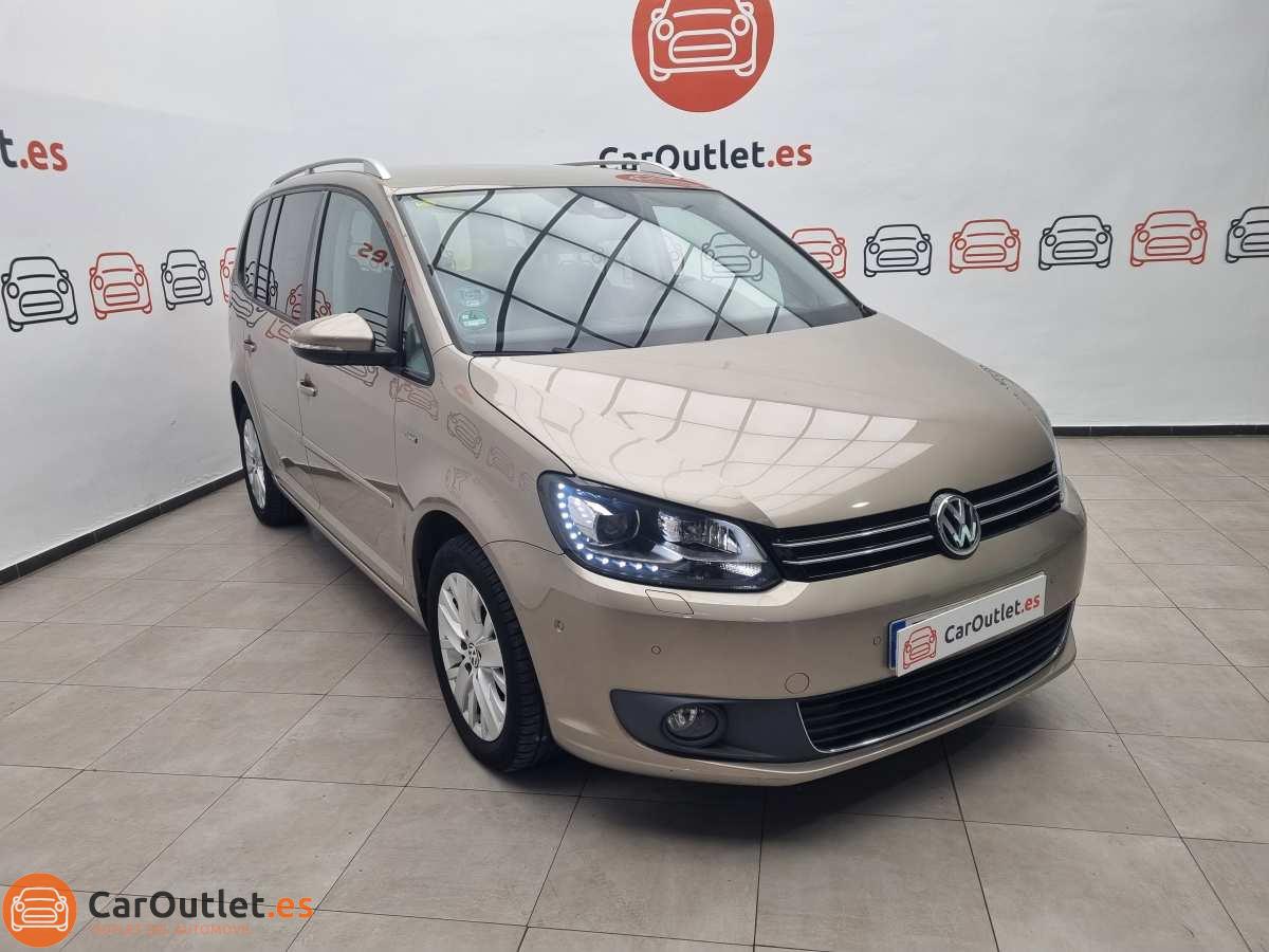 2 - Volkswagen Touran 2013 - AUTO