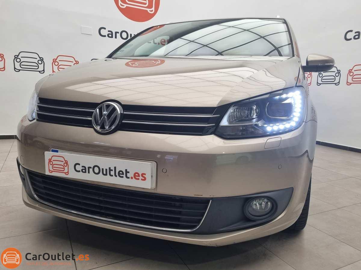 5 - Volkswagen Touran 2013 - AUTO