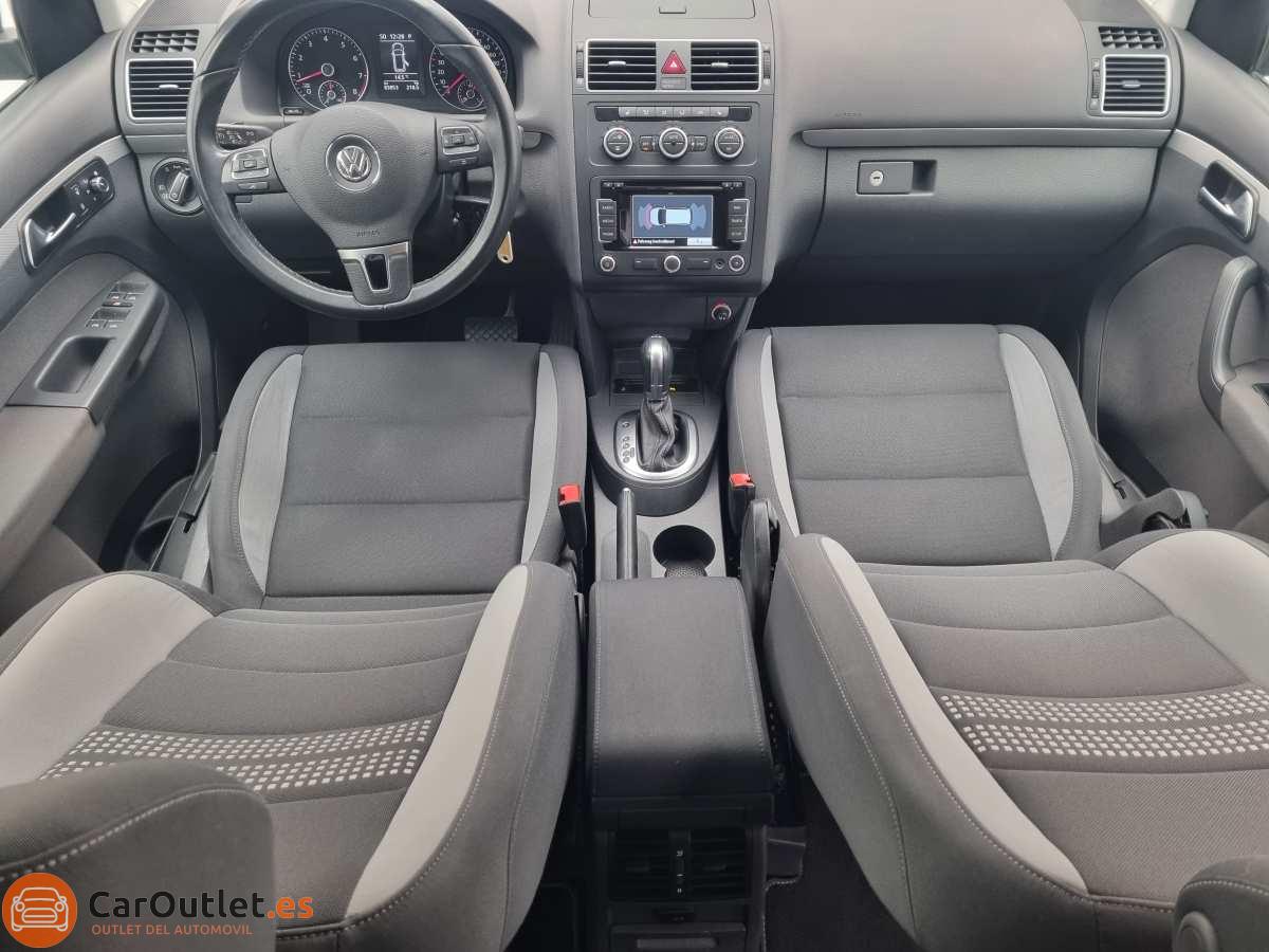 16 - Volkswagen Touran 2013 - AUTO