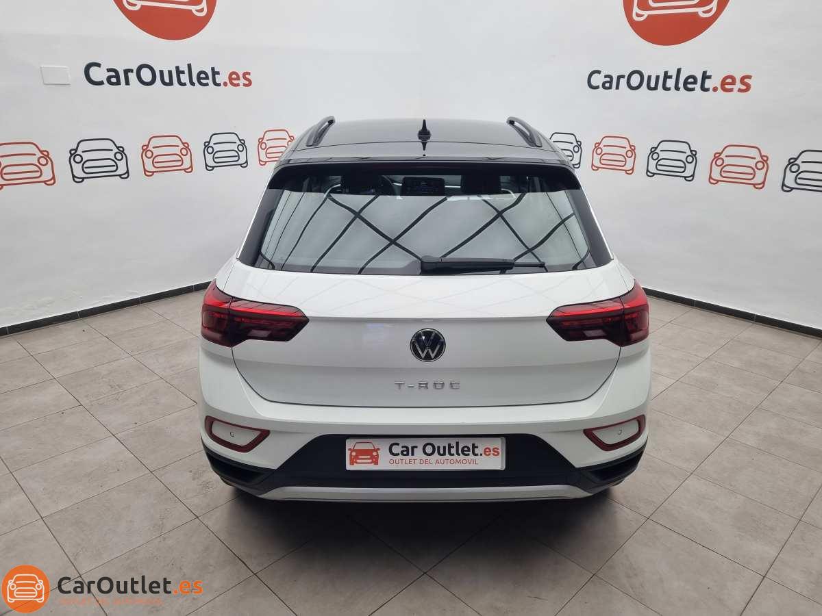 9 - Volkswagen T ROC 2023 - AUTO