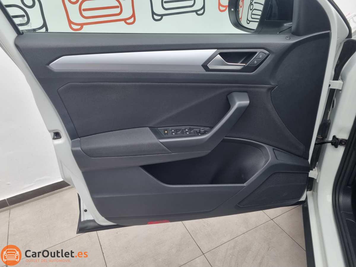 13 - Volkswagen T ROC 2023 - AUTO