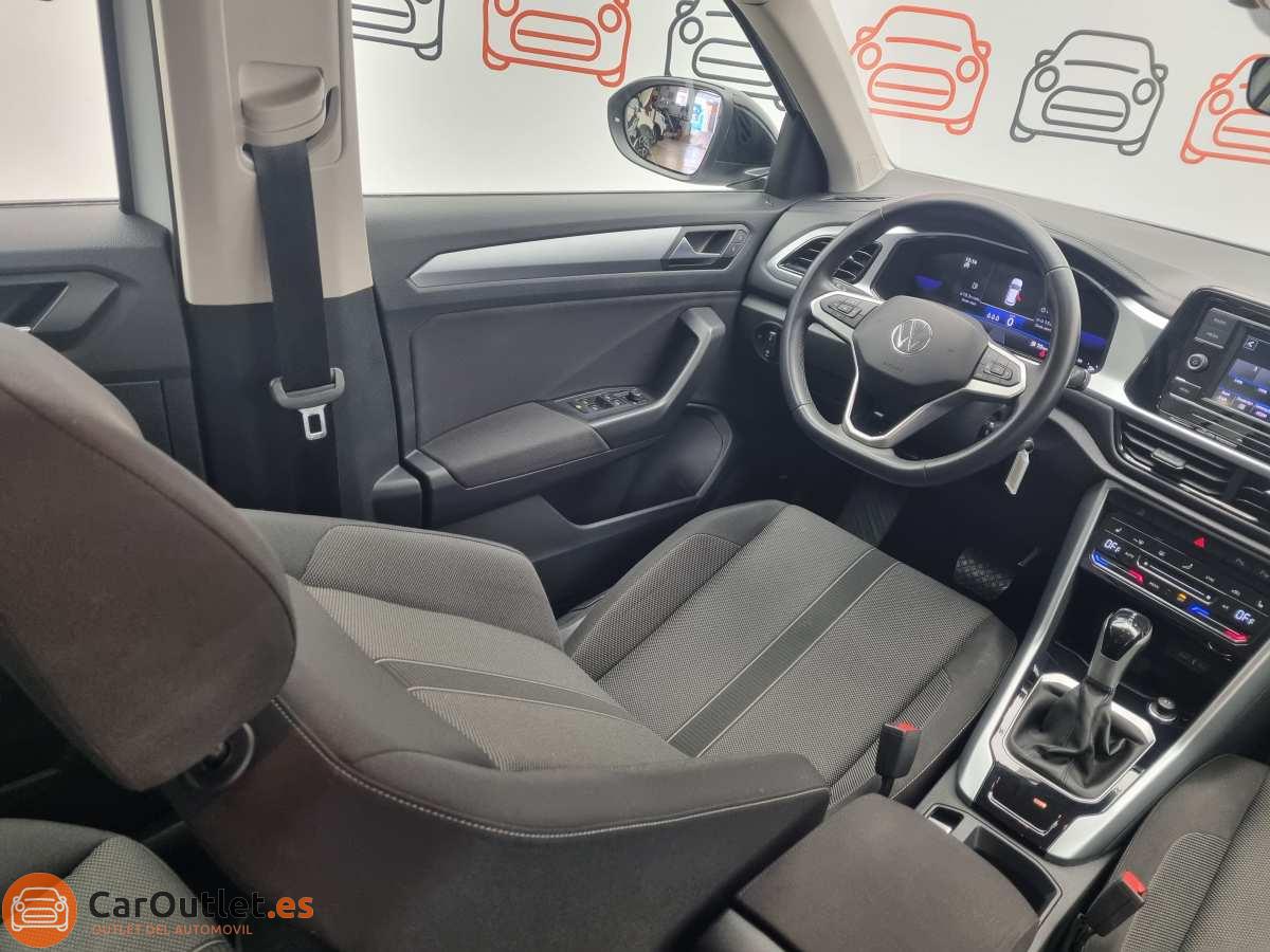 18 - Volkswagen T ROC 2023 - AUTO