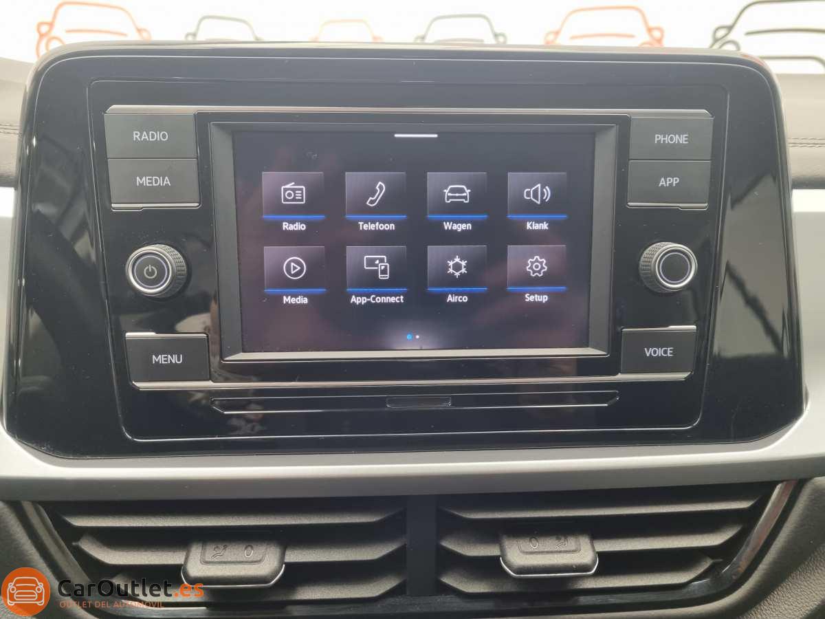 28 - Volkswagen T ROC 2023 - AUTO