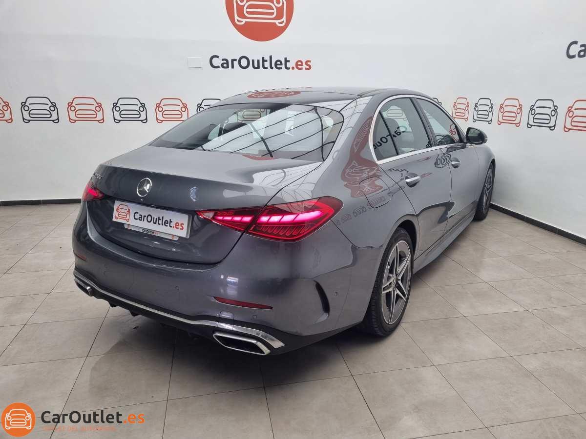 8 - Mercedes C Class 2024 - AUTO