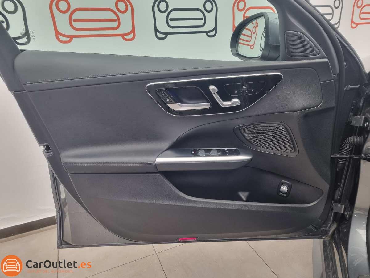 13 - Mercedes C Class 2024 - AUTO