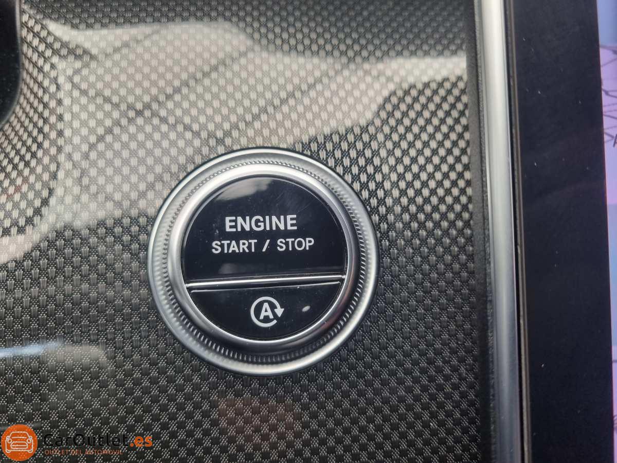 28 - Mercedes C Class 2024 - AUTO