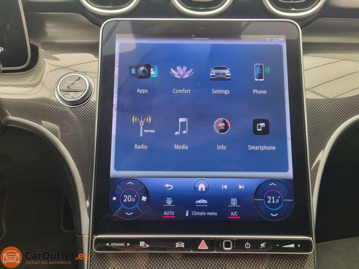 30 - Mercedes C Class 2024 - AUTO