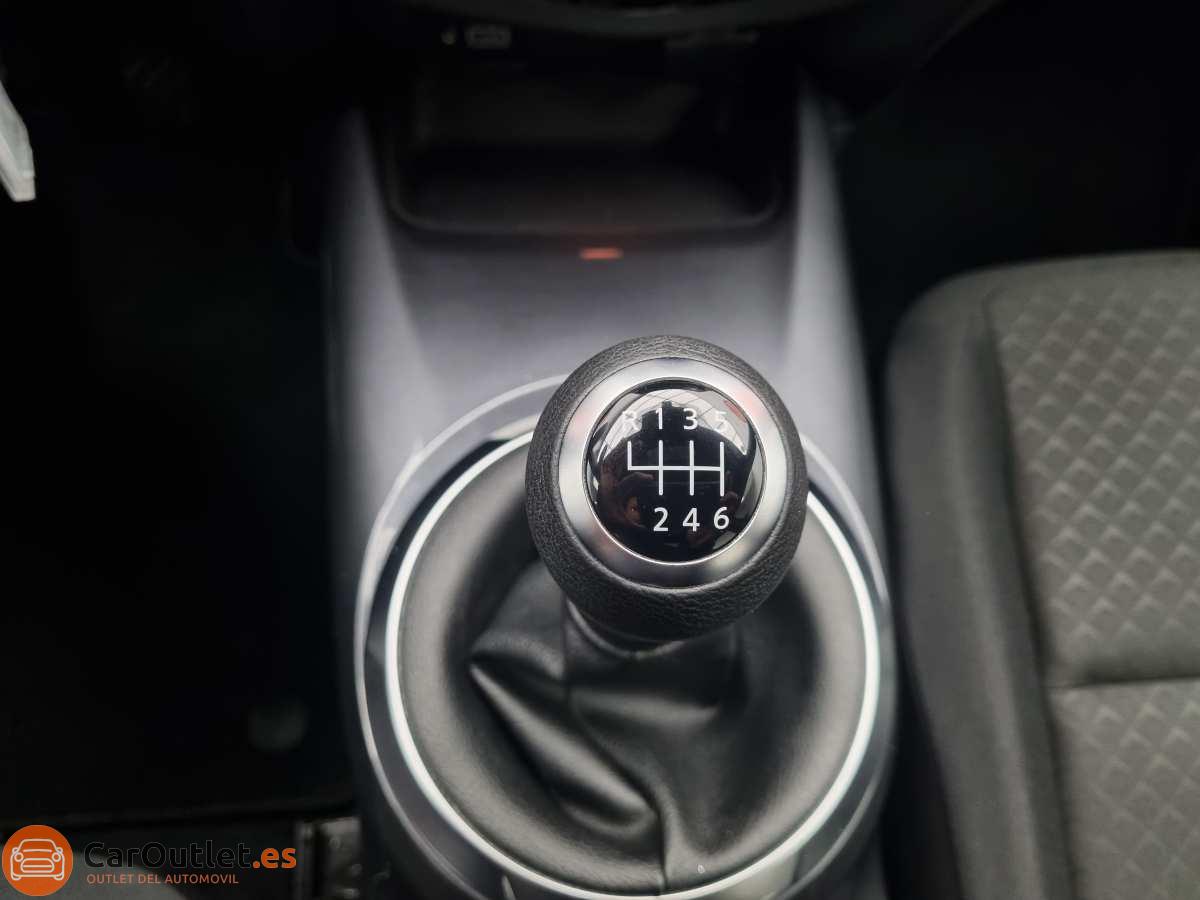 29 - Nissan JUKE 2020