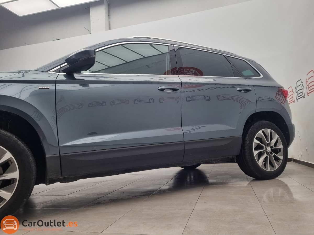 4 - Skoda KAROQ 2022 - AUTO