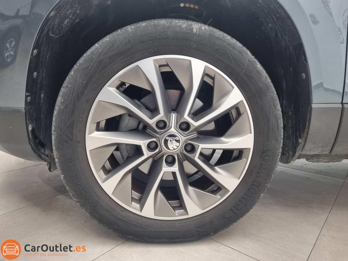 7 - Skoda KAROQ 2022 - AUTO